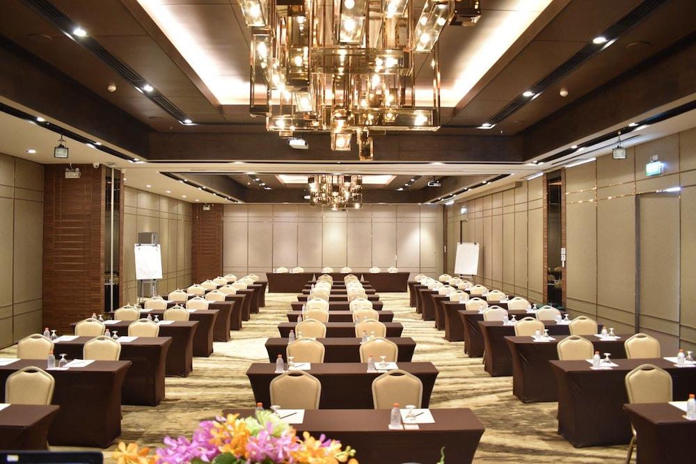 The Four Wings Hotel Bangkok Dış mekan fotoğraf